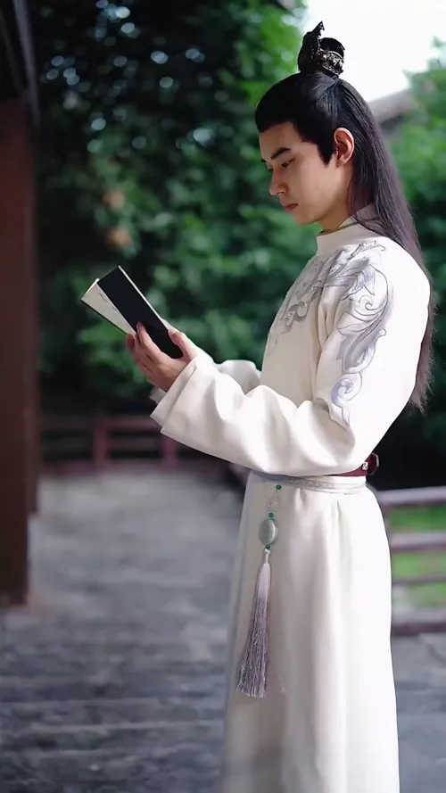 Go back to ancient times and become a prince
